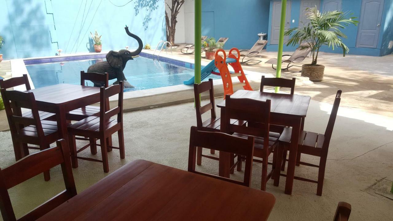 Hotel La Arboleda มานากัว ภายนอก รูปภาพ